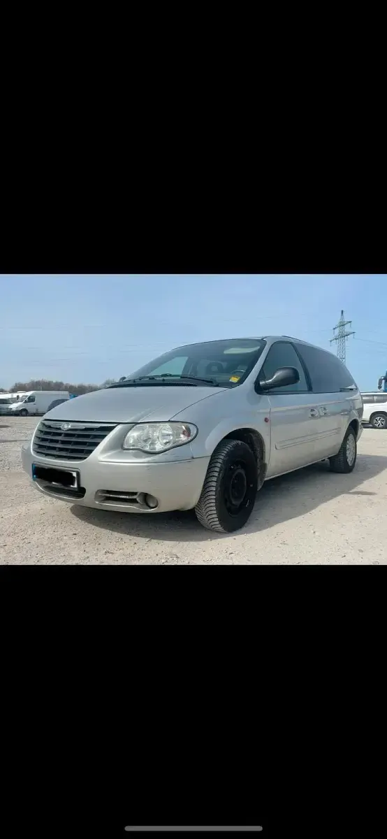 Gebraucht Chrysler Grand Voyager 150 PS (110 kW) 2007 Silber Van / Kleinbus