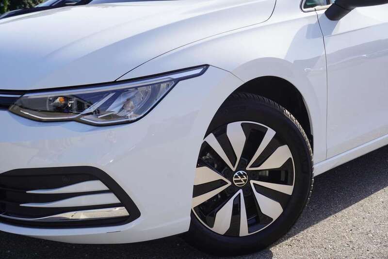 Gebraucht VW Golf VIII Move 110 PS (80 kW) 2023 Pure white Limousine