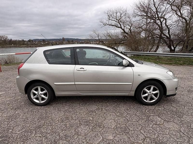 Gebraucht Toyota Corolla Sol 110 PS (80 kW) 2005 Silber Limousine