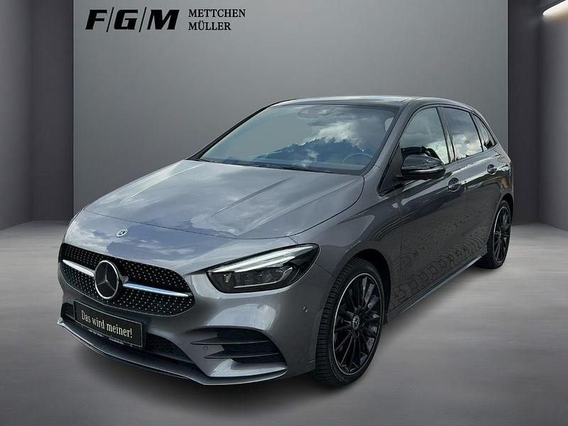 Mountaingrau metallic Gebraucht 2022 Mercedes B250e AMG line Van / Kleinbus | 32.770 € (Teuer) - Bild 1/4