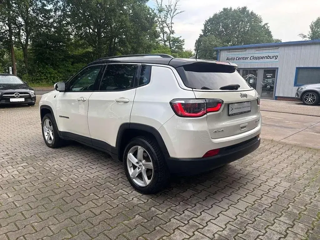 Gebraucht Jeep Compass Opening Edition 140 PS (102 kW) 2017 Pearl white tricoat SUV