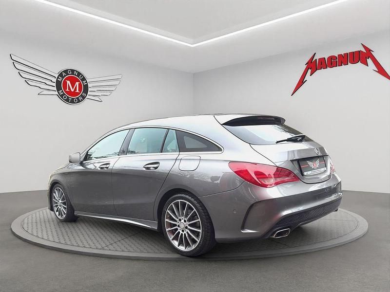 Gebraucht Mercedes CLA200 Shooting Brake AMG 156 PS (114 kW) 2015 Grau Kombi