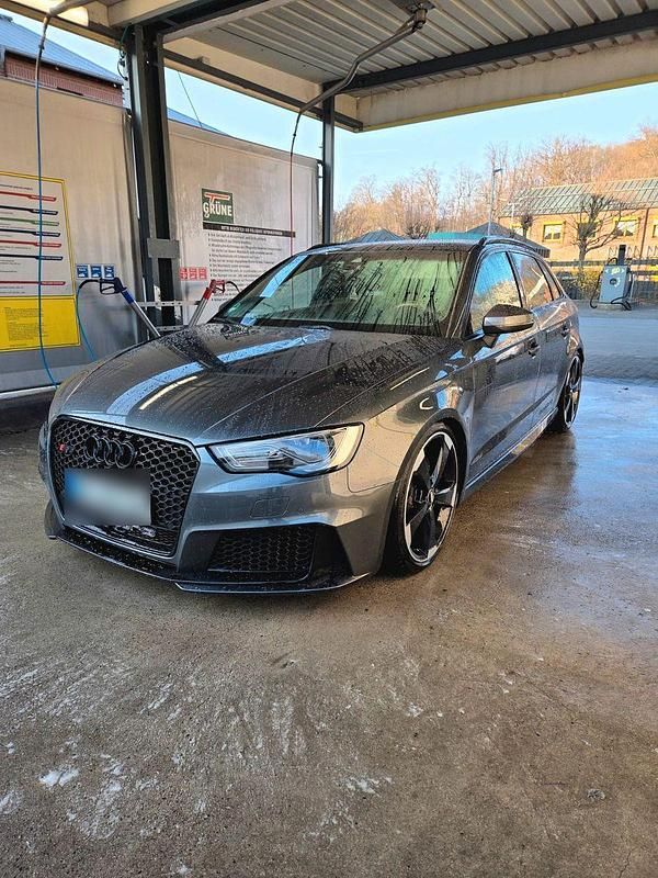 Gebraucht Audi RS3 Sport 367 PS (269 kW) 2016 Grau Limousine