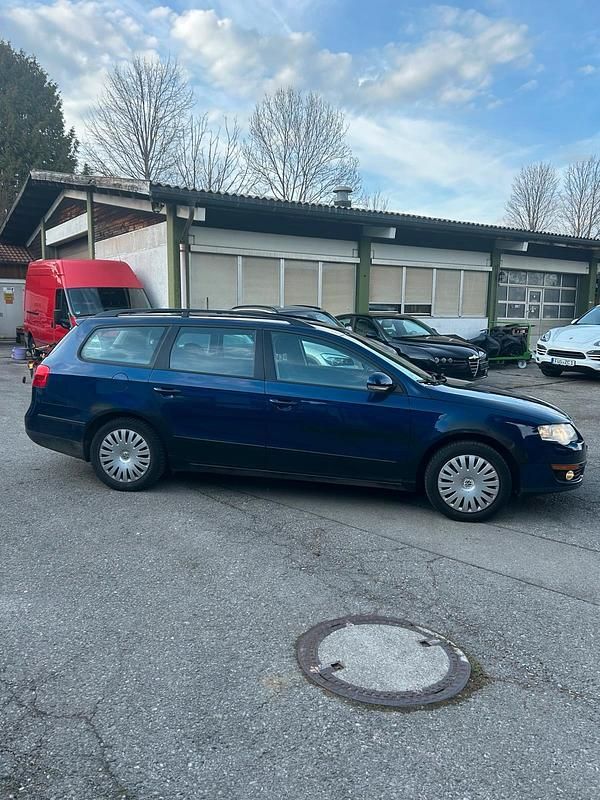 Gebraucht VW Passat 102 PS (75 kW) 2005 Blau Kombi