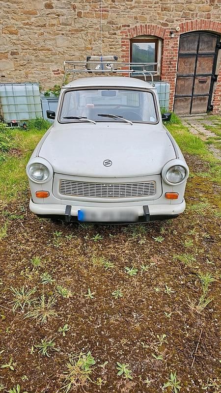 Weiß Gebraucht 1979 Trabant 601 Limousine | 3.900 € - Bild 1/4