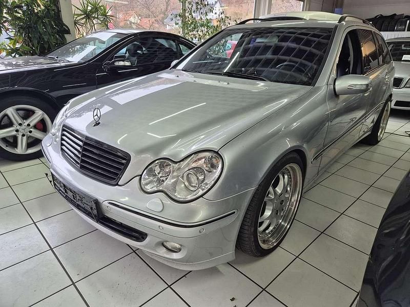 Silber Gebraucht 2005 Mercedes C320 Elegance Kombi | 4.490 € (Fairer Preis) - Bild 1/4