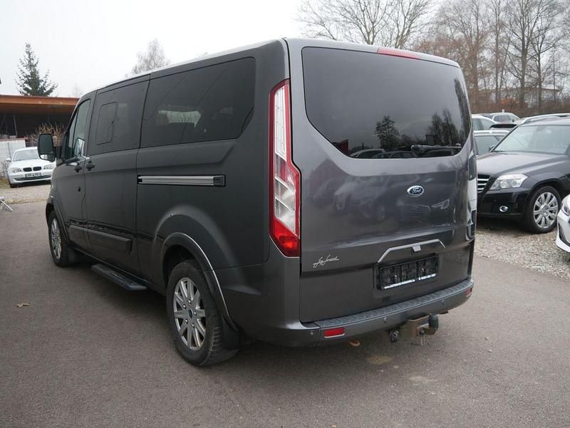 Gebraucht Ford Transit 170 PS (125 kW) 2018 Grau Kombi