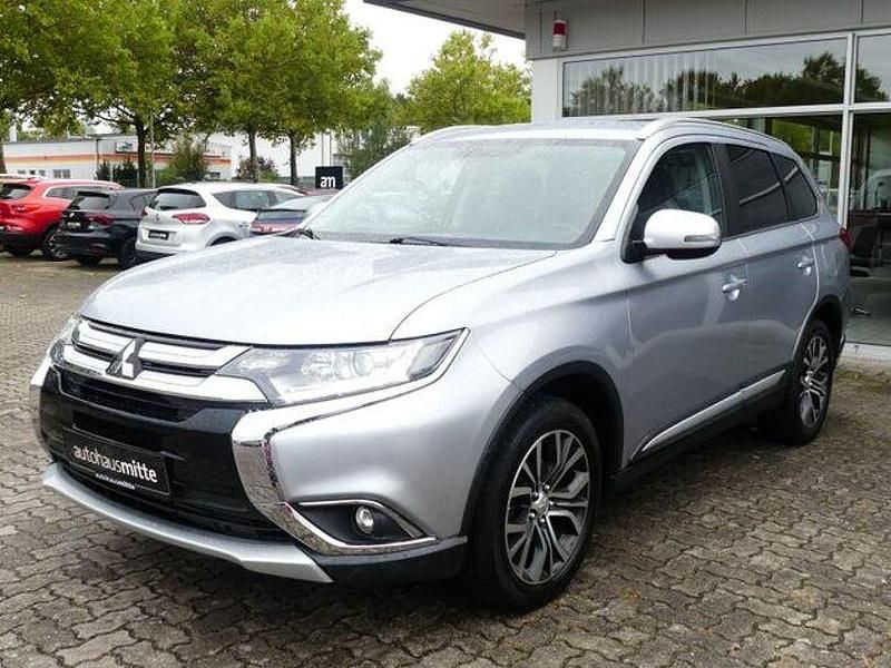 Silber Gebraucht 2018 Mitsubishi Outlander Edition+ SUV | 17.790 € (Fairer Preis) - Bild 1/4