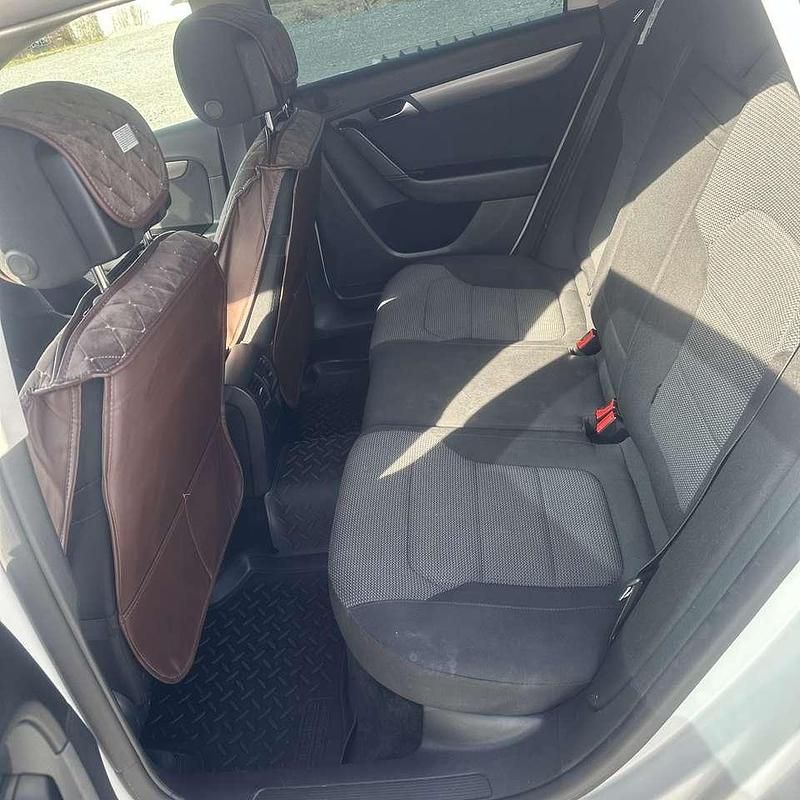 Gebraucht VW Passat Comfortline 140 PS (102 kW) 2011 Limousine