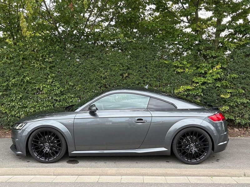 Gebraucht Audi TT Sport 230 PS (169 kW) 2015 Grau Coupé
