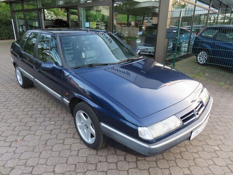 Blau 0 metallic Gebraucht 1998 Citroën XM Limousine | 1.700 € - Bild 1/4