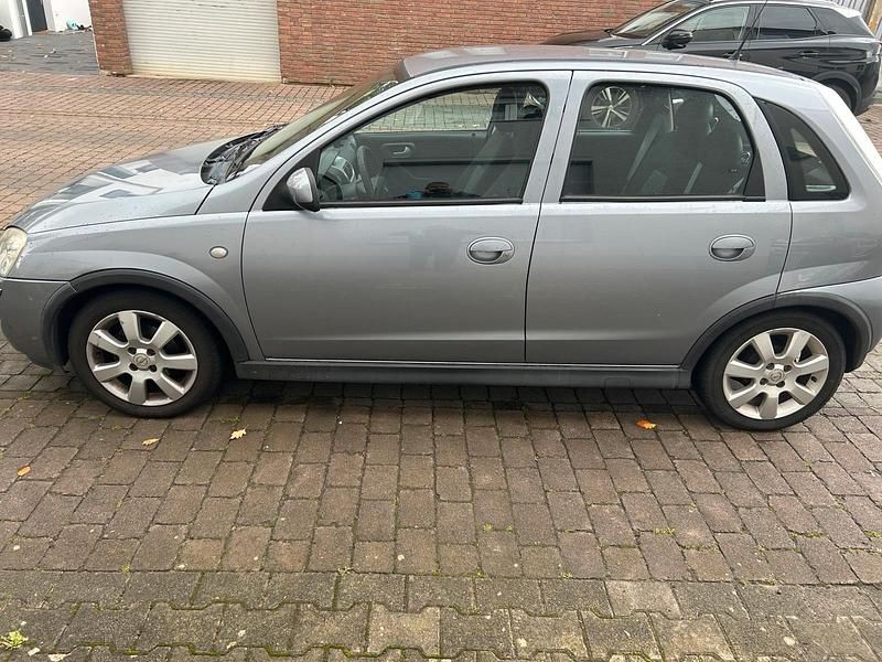 Grau Gebraucht 2006 Opel Corsa Kleinwagen | 1.400 € (Guter Preis) - Bild 1/4