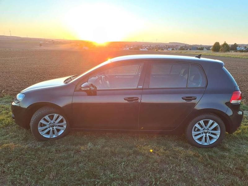 Gebraucht VW Golf VI Style 122 PS (89 kW) 2011 Blau Kleinwagen