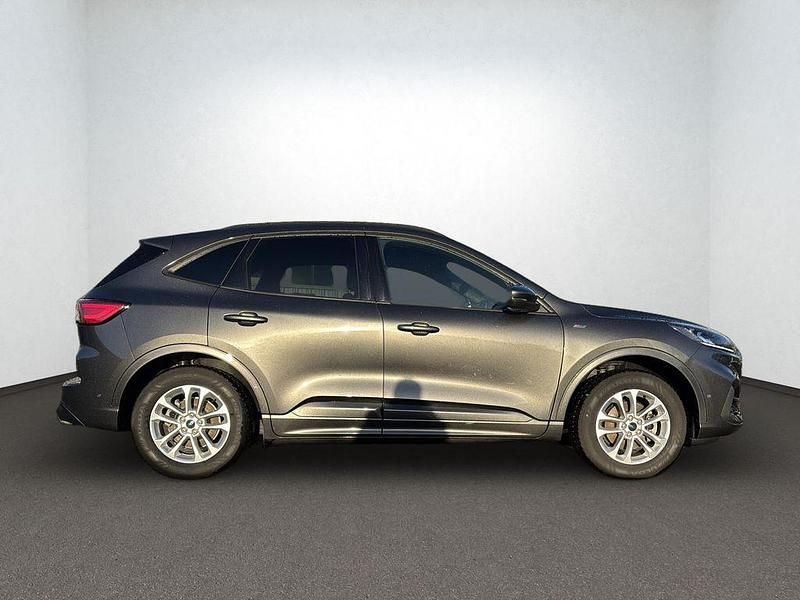 Gebraucht Ford Kuga ST-Line X 190 PS (139 kW) 2023 Grau SUV