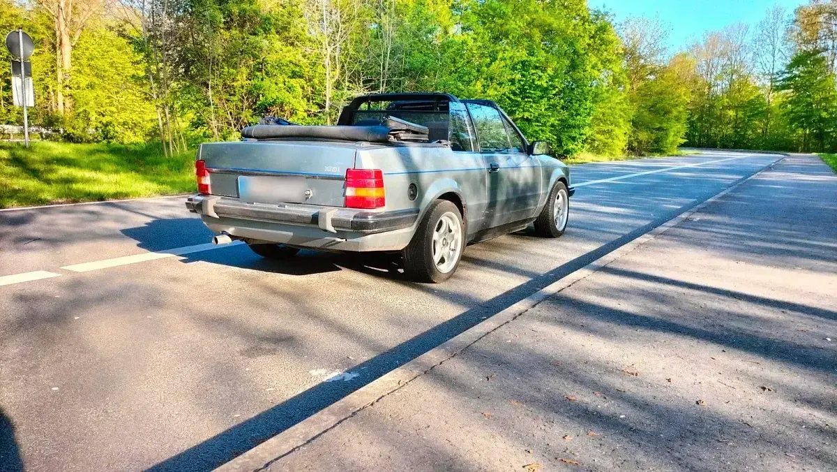 Gebraucht Ford Escort Cabriolet 105 PS (77 kW) 1987 Grau Cabrio