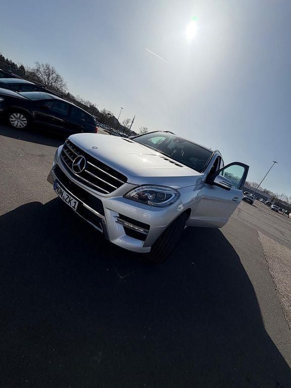 Gebraucht Mercedes ML350 258 PS (189 kW) 2014 Silber SUV