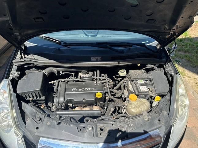 Second-hand Opel Corsa 90 CP (66 kW) 2009 Negru Hatchback