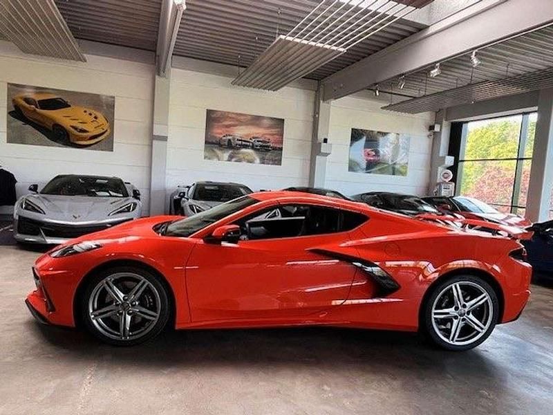Neu Corvette C8 481 PS (353 kW) 2026 Orange Coupé