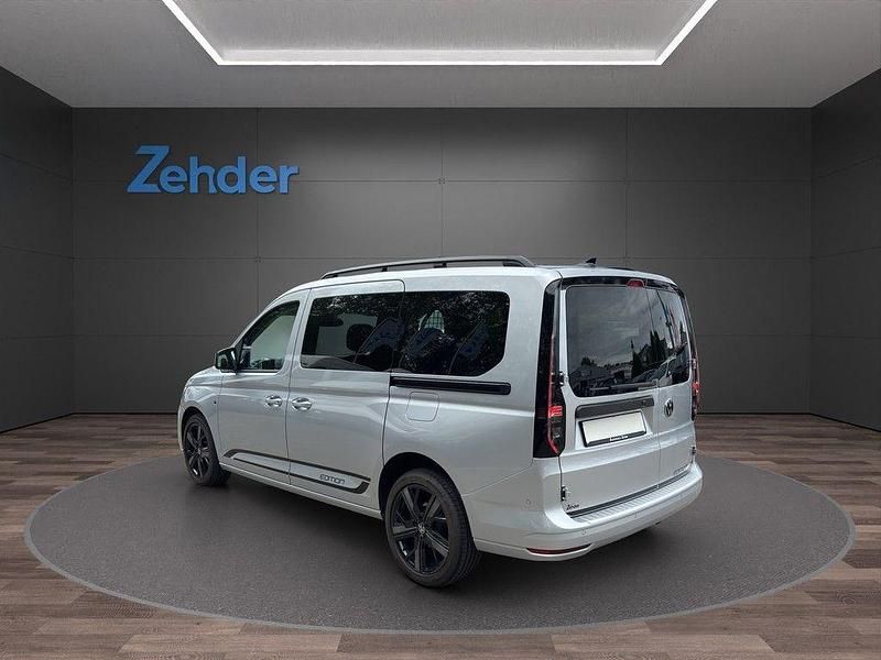 Gebraucht VW Caddy Maxi Life Edition 122 PS (89 kW) 2024 Reflexsilber metallic Van / Kleinbus