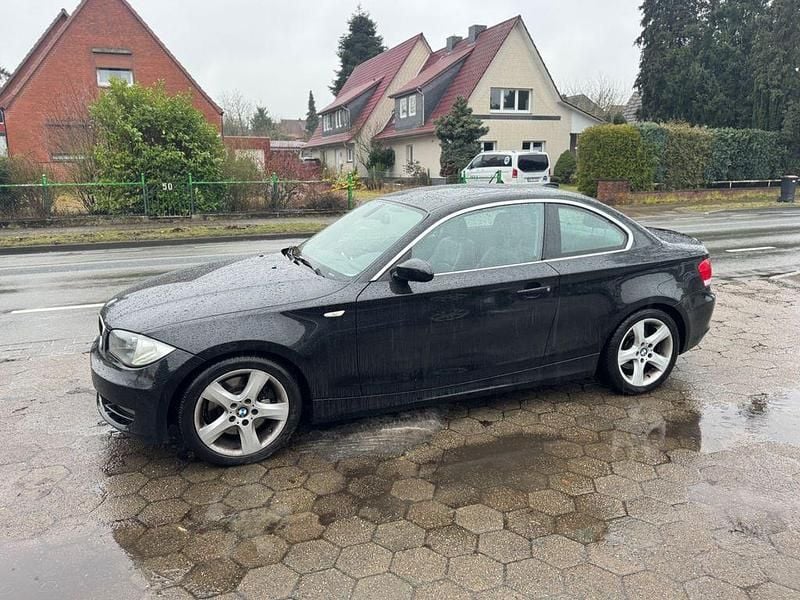 Gebraucht BMW 123 204 PS (150 kW) 2008 Schwarz Kleinwagen