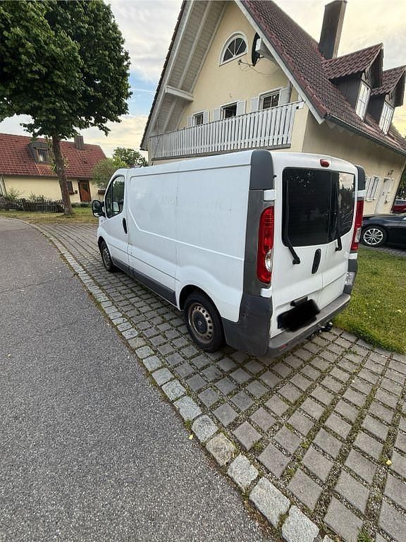 Gebraucht Renault Trafic 90 PS (66 kW) 2007 Weiß Van / Kleinbus
