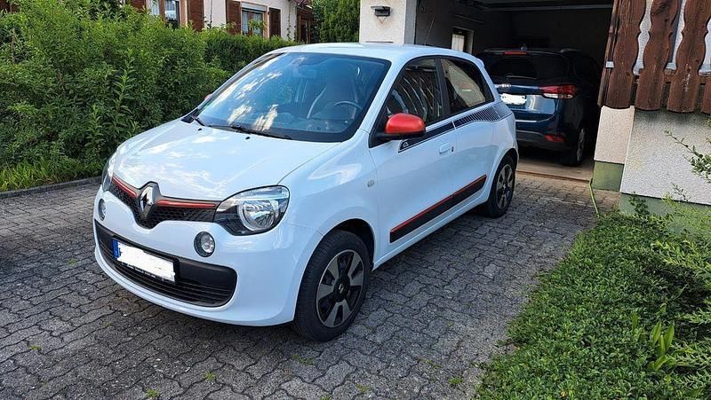 Weiß Gebraucht 2015 Renault Twingo Dynamique Kleinwagen | 4.200 € (Fairer Preis) - Bild 1/4