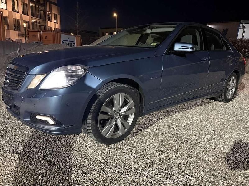 Gebraucht Mercedes E350 Elegance 231 PS (169 kW) 2010 Limousine