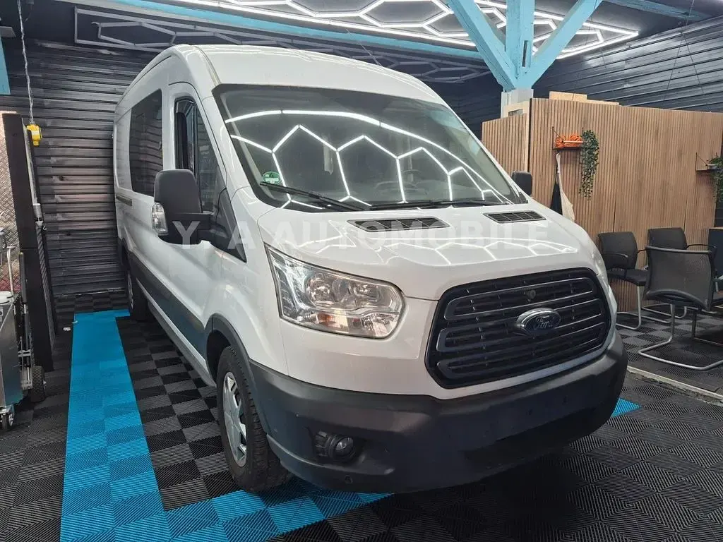 Gebraucht Ford Transit Trend 170 PS (125 kW) 2017 Weiß Van / Kleinbus