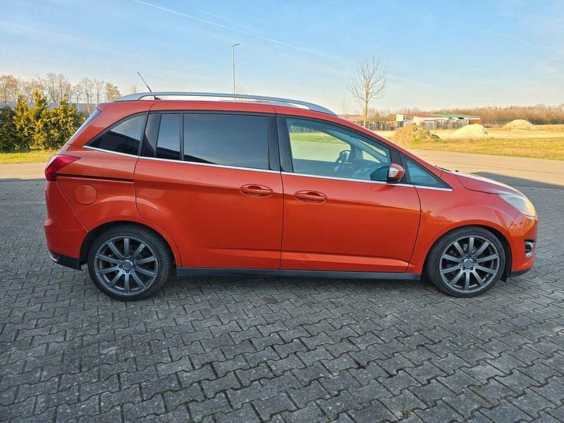 Gebraucht Ford Grand C-Max Titanium 140 PS (102 kW) 2012 Van / Kleinbus