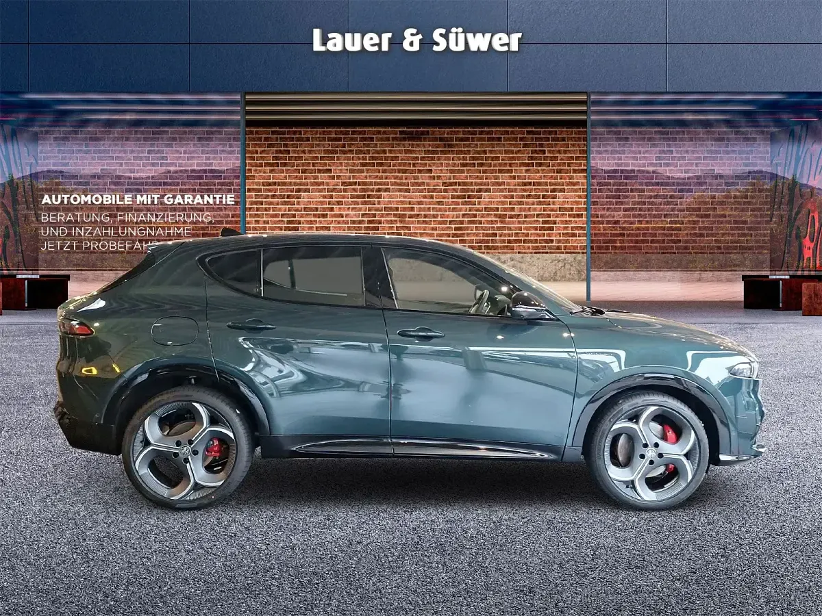 Neu Alfa Romeo Tonale 174 PS (127 kW) 2025 Grün SUV