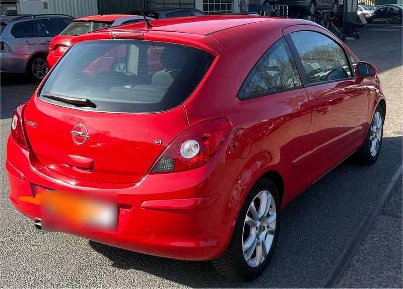 Gebraucht Opel Corsa 90 PS (66 kW) 2007 Rot Kleinwagen