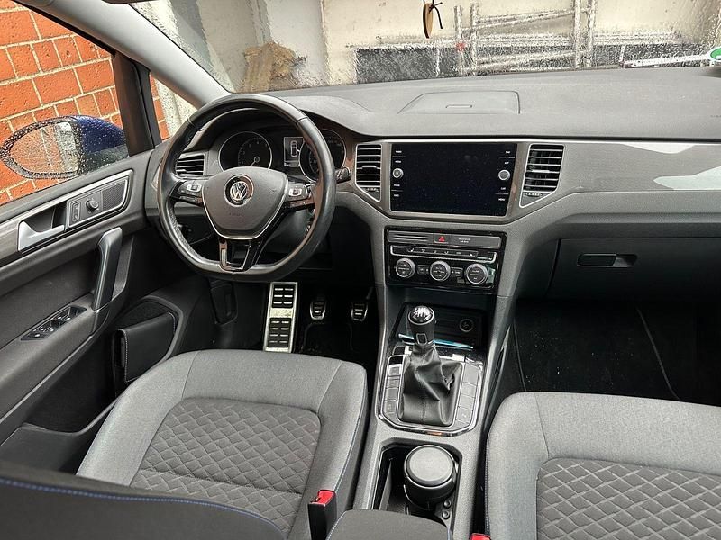 Gebraucht VW Golf VII Join 110 PS (80 kW) 2018 Blau Kombi