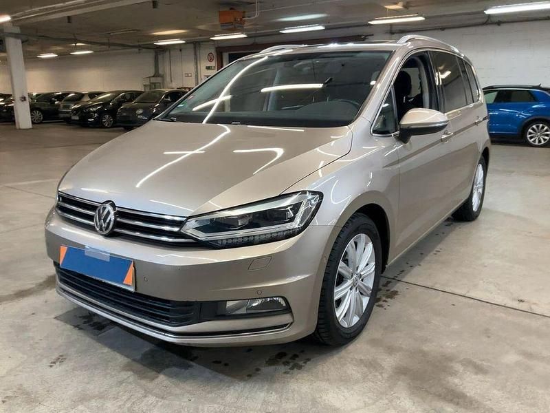 Beige Gebraucht 2016 VW Touran Highline Van / Kleinbus | 17.798 € (Fairer Preis) - Bild 1/4