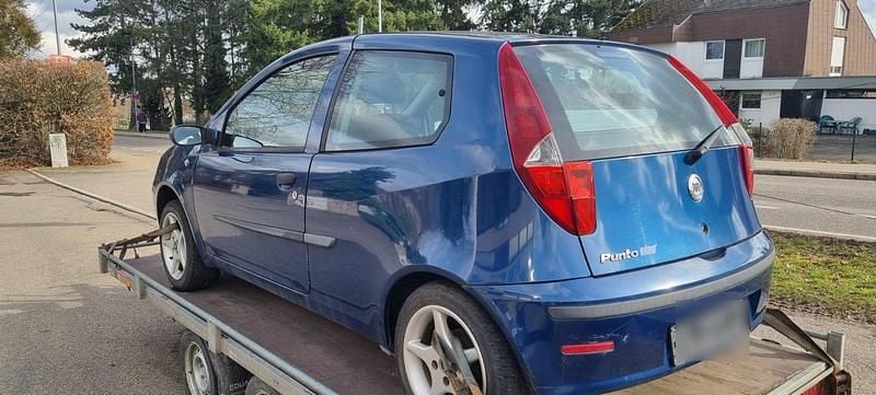 Gebraucht Fiat Punto 60 PS (44 kW) 2004 Blau Kleinwagen