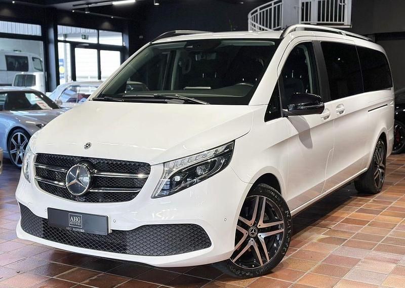 Bergkristallweiß metallic mb 9 Gebraucht 2022 Mercedes V300 Van / Kleinbus | 48.950 € (Guter Preis) - Bild 1/4