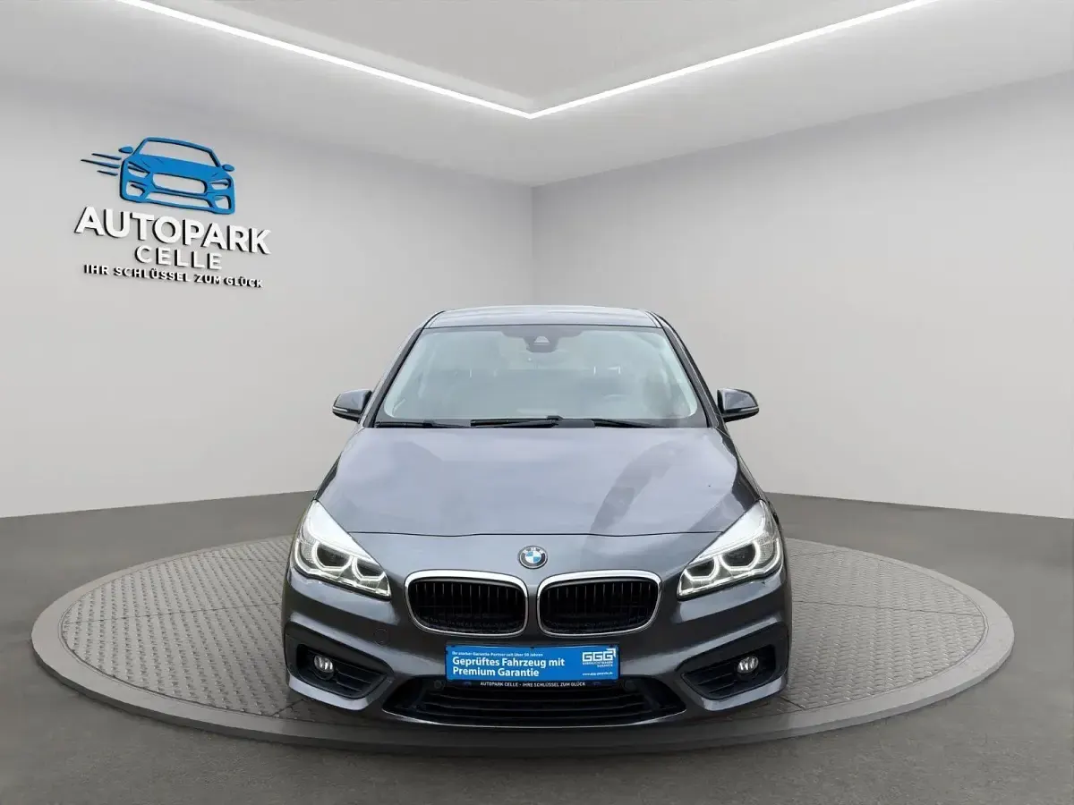 Gebraucht BMW 218 Sport Line 150 PS (110 kW) 2015 Grau Kombi