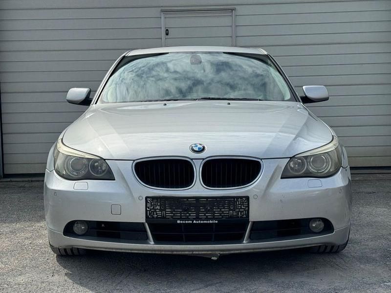 Silber Gebraucht 2004 BMW 530 Performance Limousine | 4.799 € (Guter Preis) - Bild 1/4