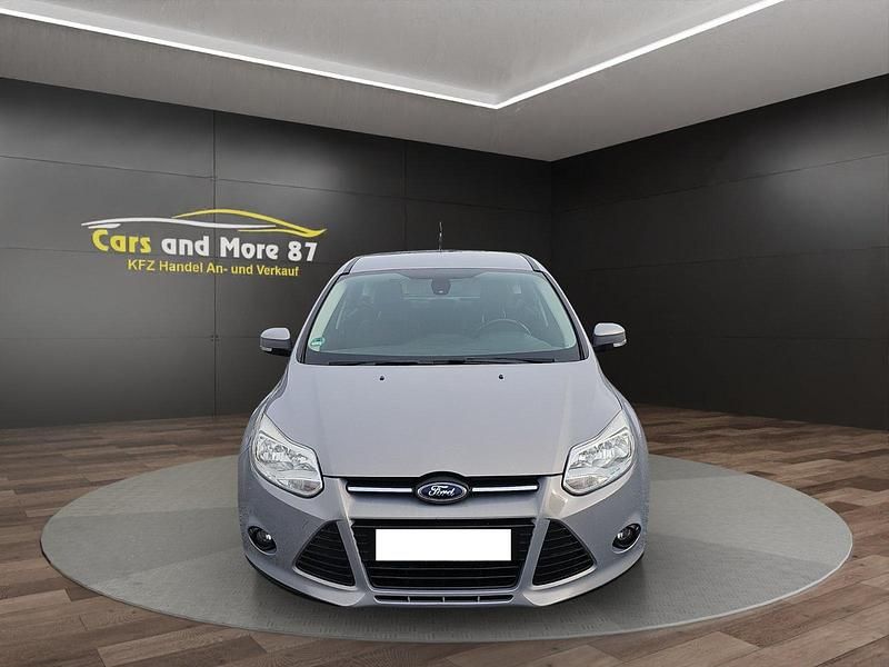 Gebraucht Ford Focus SYNC Edition 101 PS (74 kW) 2014 Grau Limousine