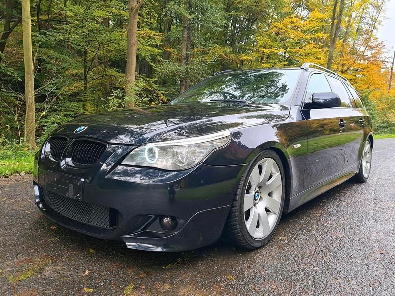 Schwarz Gebraucht 2007 BMW 525 M Sport Kombi | 5.990 € (Etwas zu teuer) - Bild 1/4