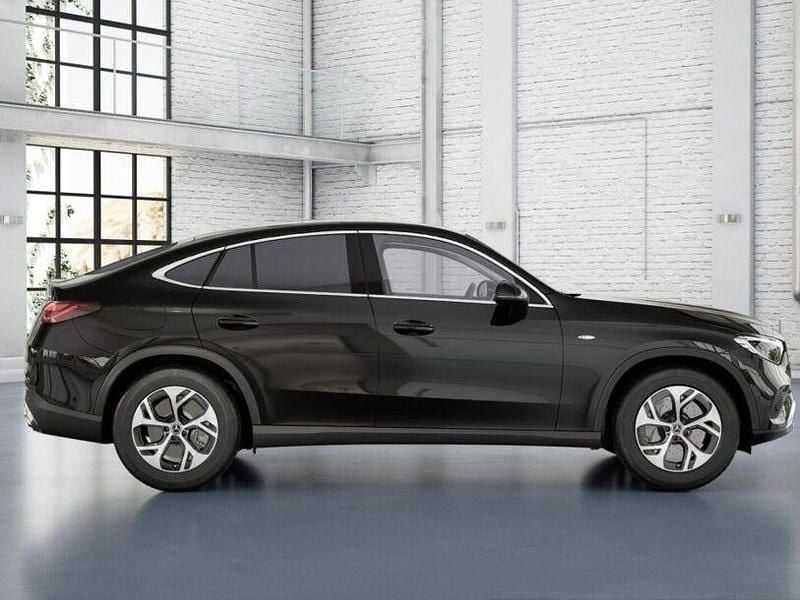 Gebraucht Mercedes GLC300e Avantgarde 197 PS (144 kW) 2025 Metalliclack obsidianschwarz Coupé