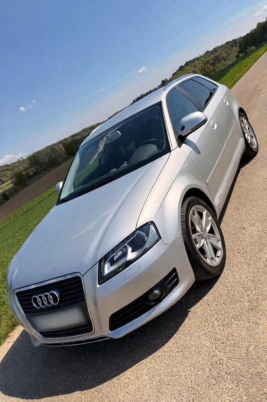 Usado Audi A3 125 HP (91 kW) 2010 Prateado Citadino