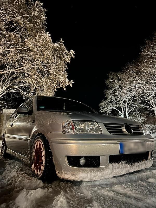 Used VW Polo 75 HP (55 kW) 2000 Silver Coupe