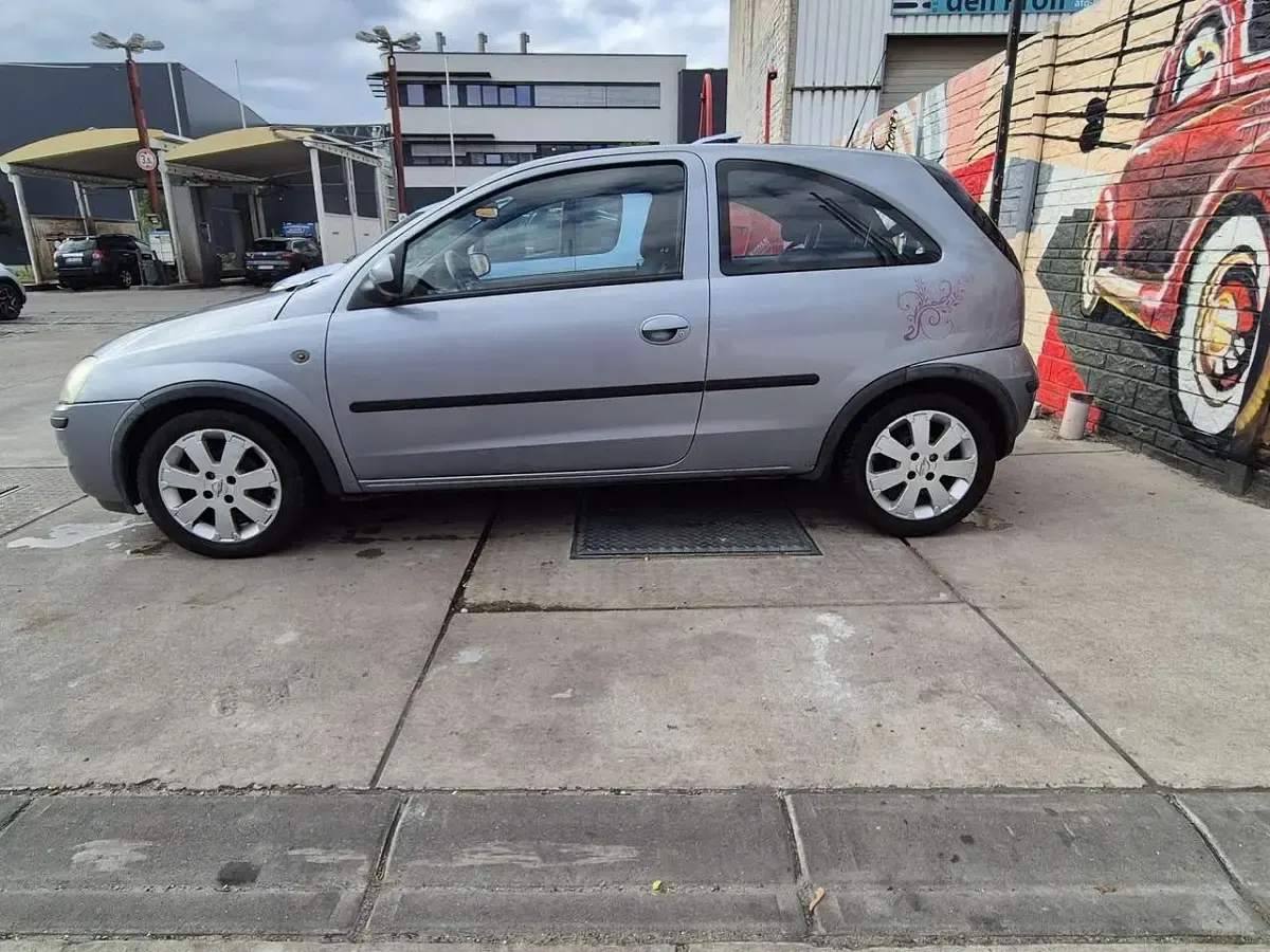 Gebraucht Opel Corsa 75 PS (55 kW) 2003 Kleinwagen