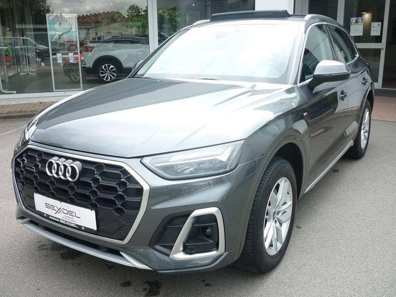 Grau Gebraucht 2021 Audi Q5 S-Line SUV | 39.880 € (Fairer Preis) - Bild 1/4