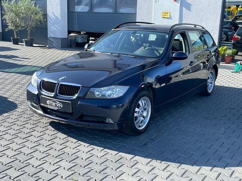 Gebraucht BMW 318 129 PS (94 kW) 2006 Blau Kombi