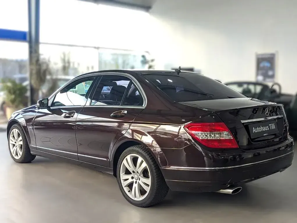 Gebraucht Mercedes C220 Sport Edition 170 PS (125 kW) 2010 Braun Limousine