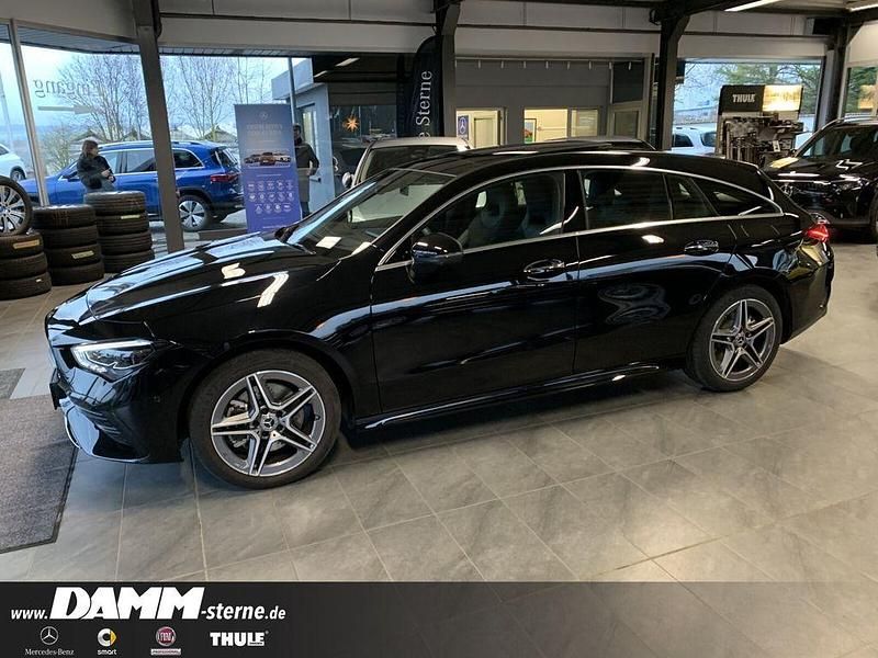 Gebraucht Mercedes CLA250e Shooting Brake AMG Line Premium Plus 163 PS (119 kW) 2025 Kosmosschwarz Kombi