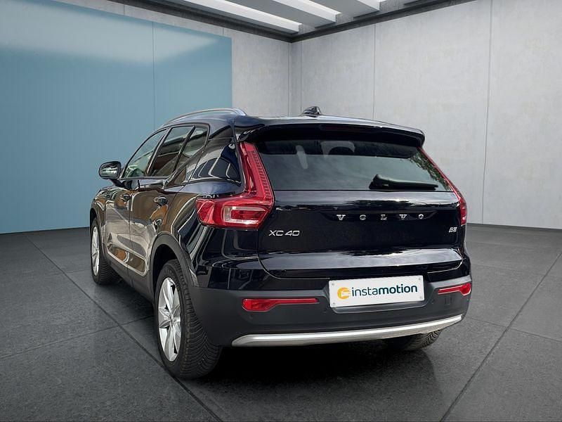 Gebraucht Volvo XC40 Core 163 PS (119 kW) 2024 Schwarz SUV