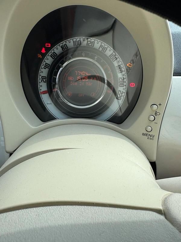 Gebraucht Fiat 500 69 PS (50 kW) 2012 Weiß Kleinwagen