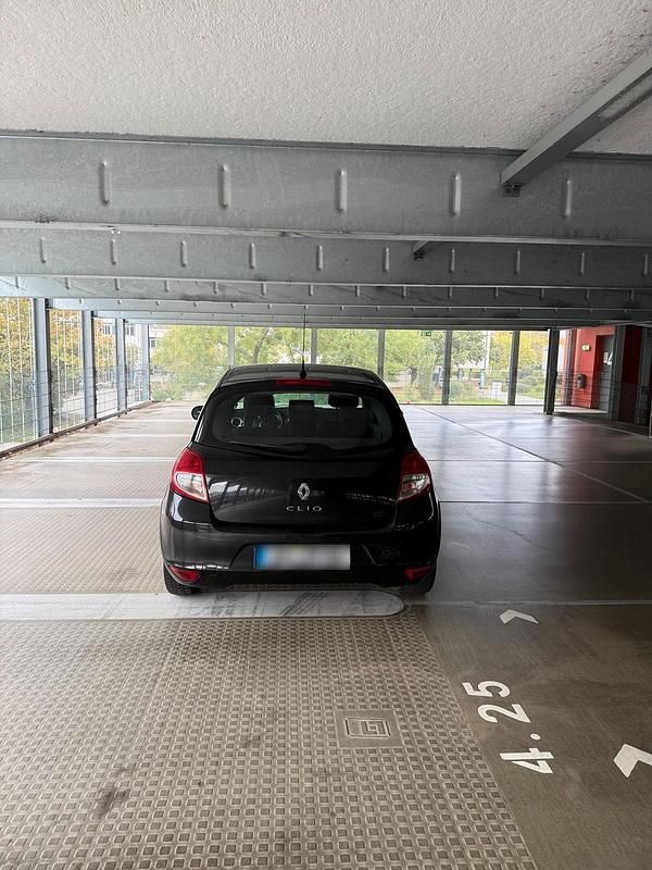 Gebraucht Renault Clio II 75 PS (55 kW) 2011 Schwarz Kleinwagen